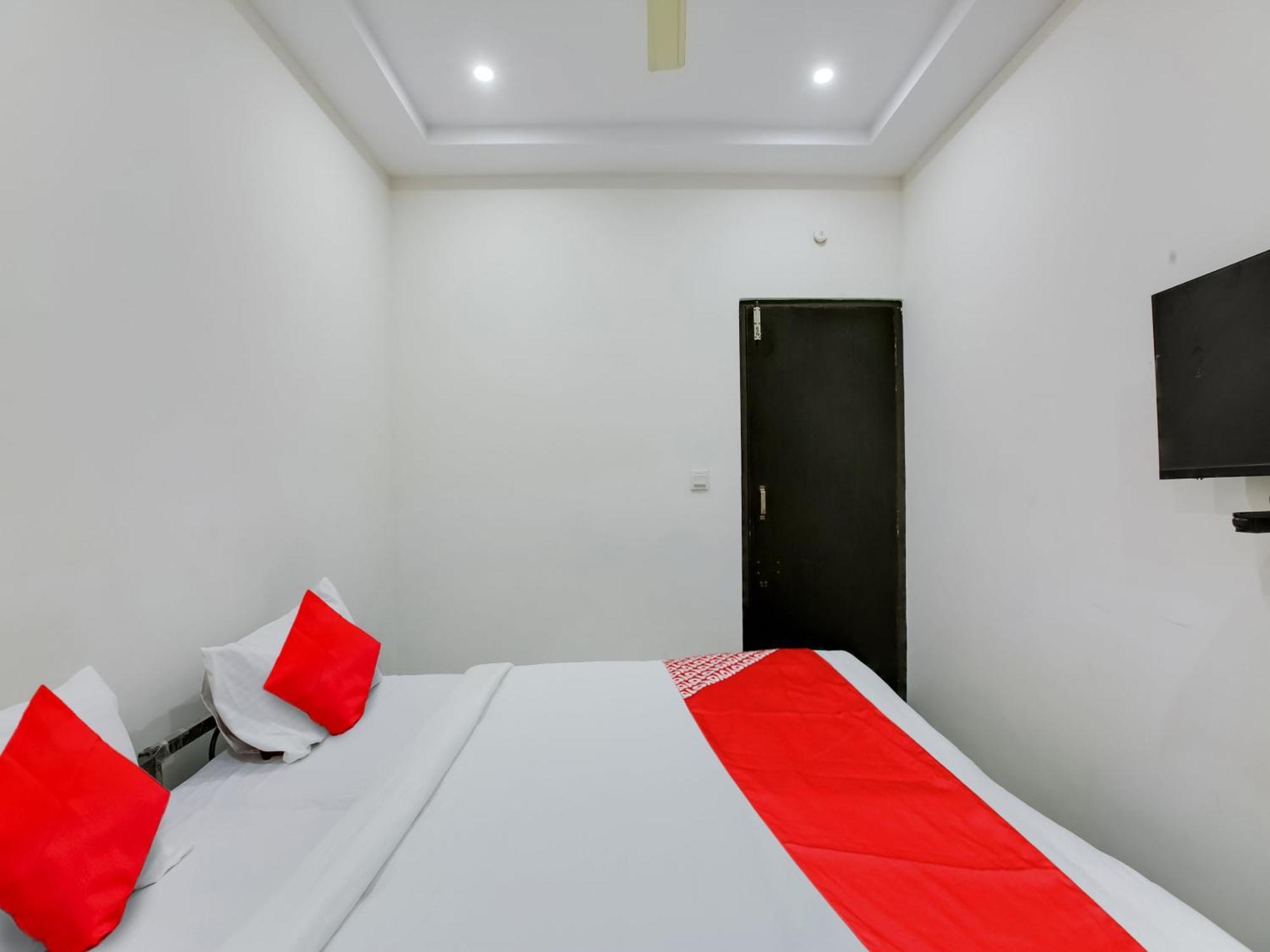 Hotel O Manjushree Boarding & Lodging Nearby Dr.Br Ambedkar Stadium Basveshwar Nagar Bangalore Exterior foto
