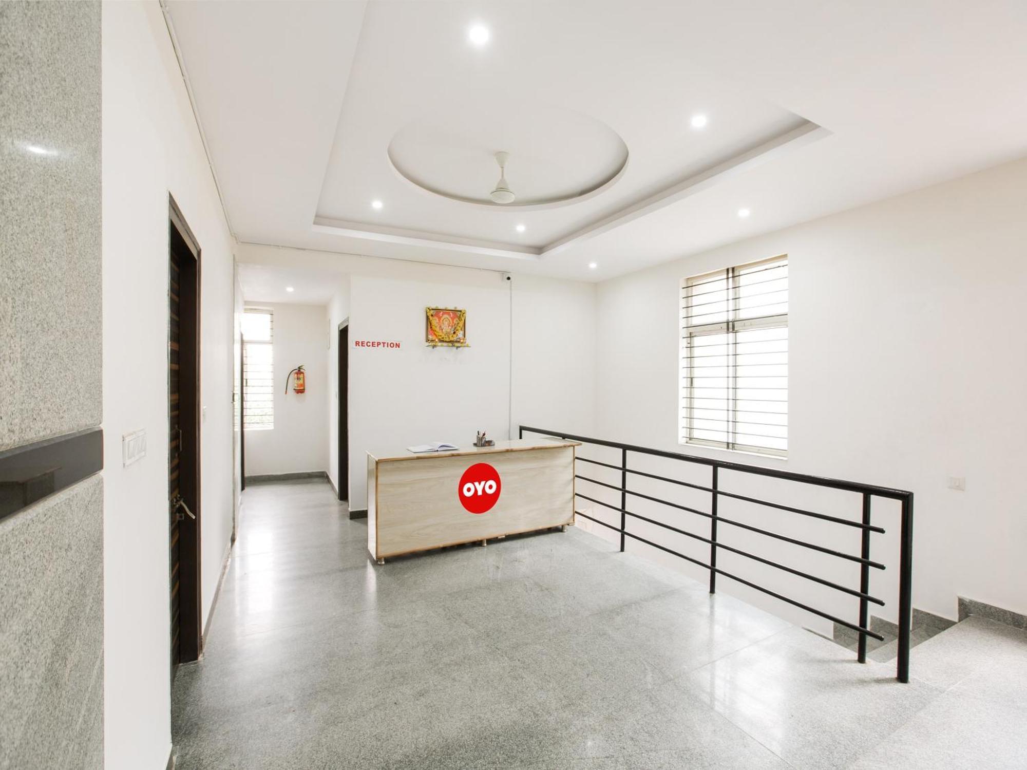 Hotel O Manjushree Boarding & Lodging Nearby Dr.Br Ambedkar Stadium Basveshwar Nagar Bangalore Exterior foto