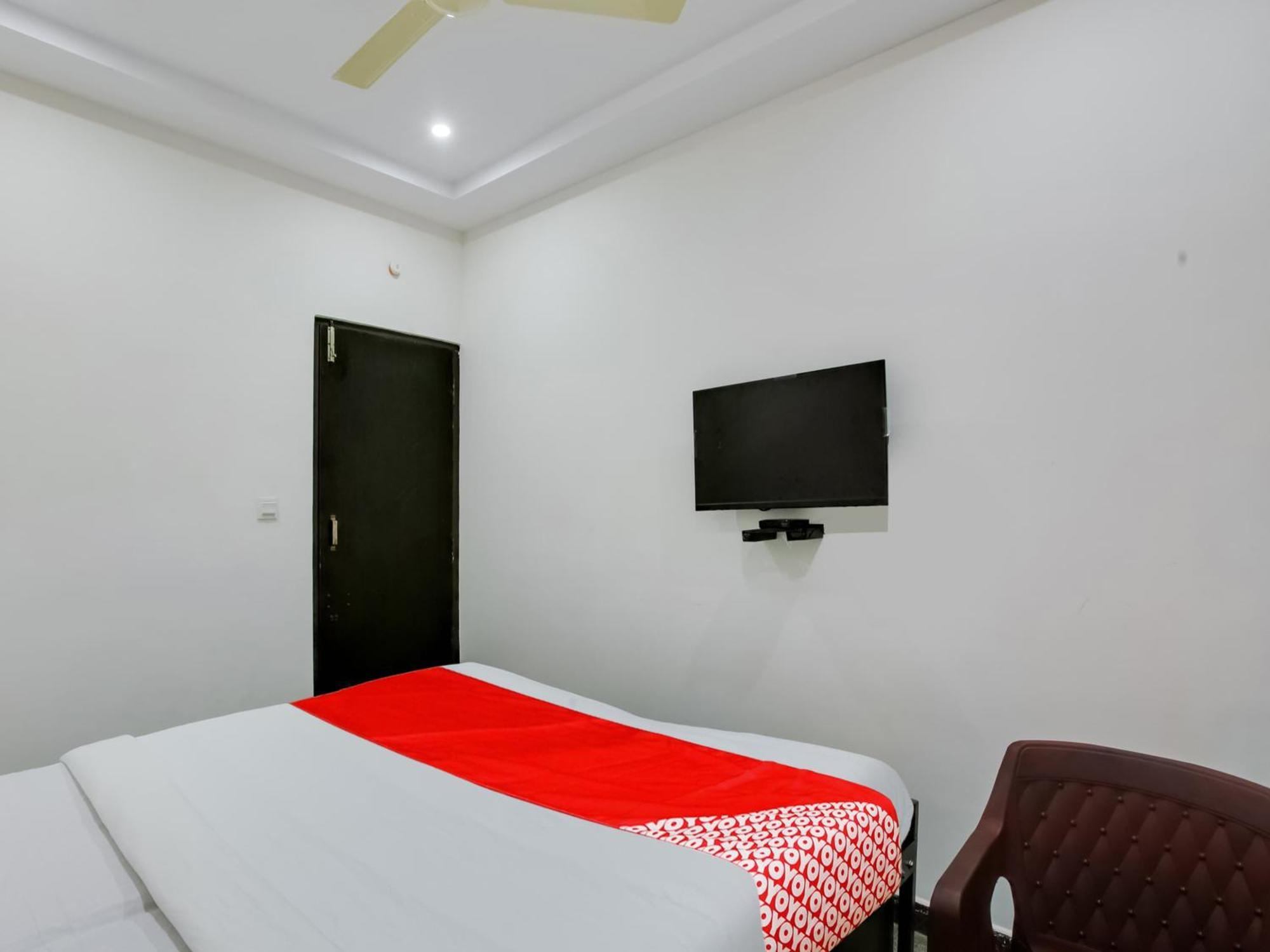 Hotel O Manjushree Boarding & Lodging Nearby Dr.Br Ambedkar Stadium Basveshwar Nagar Bangalore Exterior foto