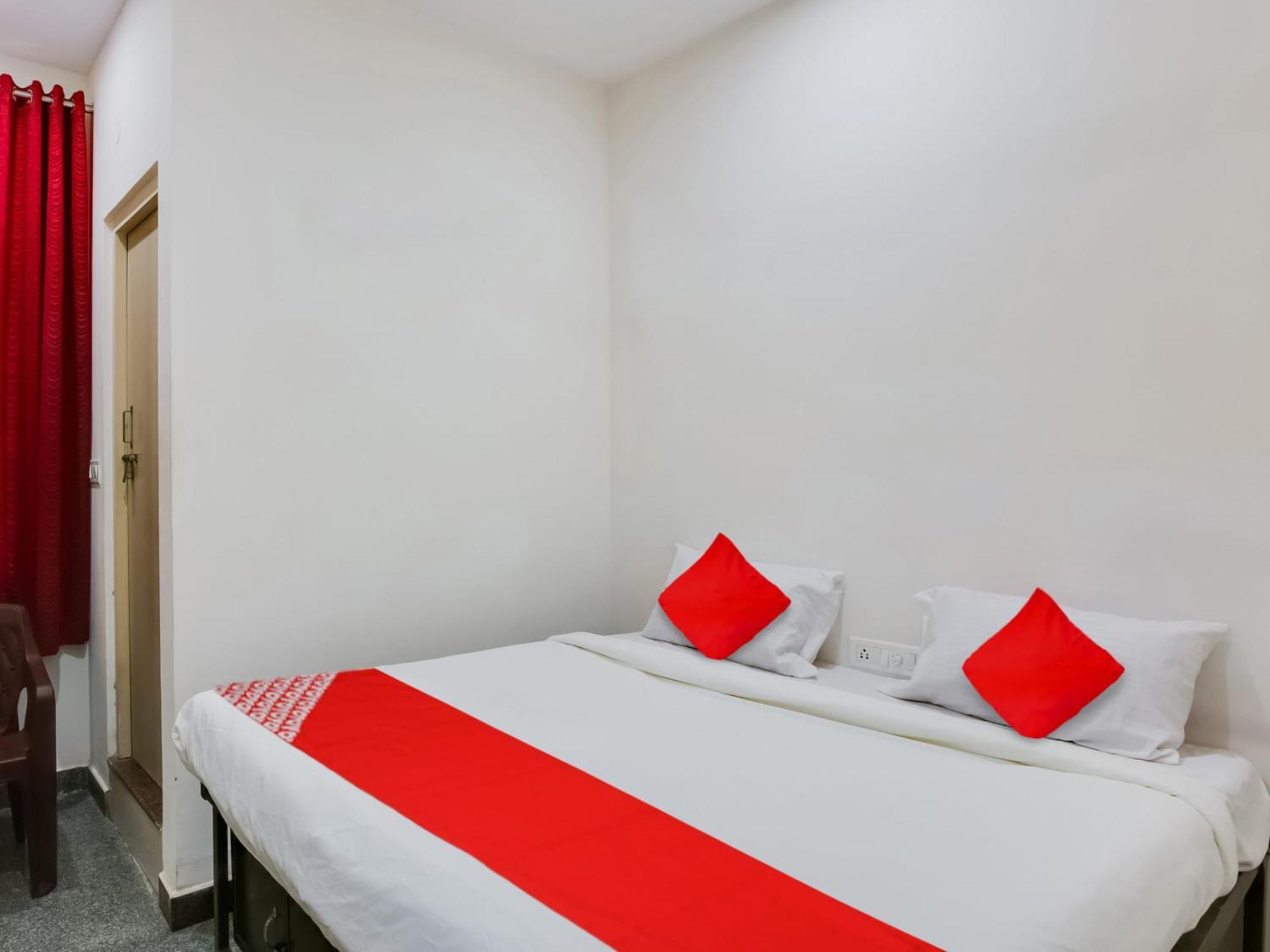 Hotel O Manjushree Boarding & Lodging Nearby Dr.Br Ambedkar Stadium Basveshwar Nagar Bangalore Exterior foto