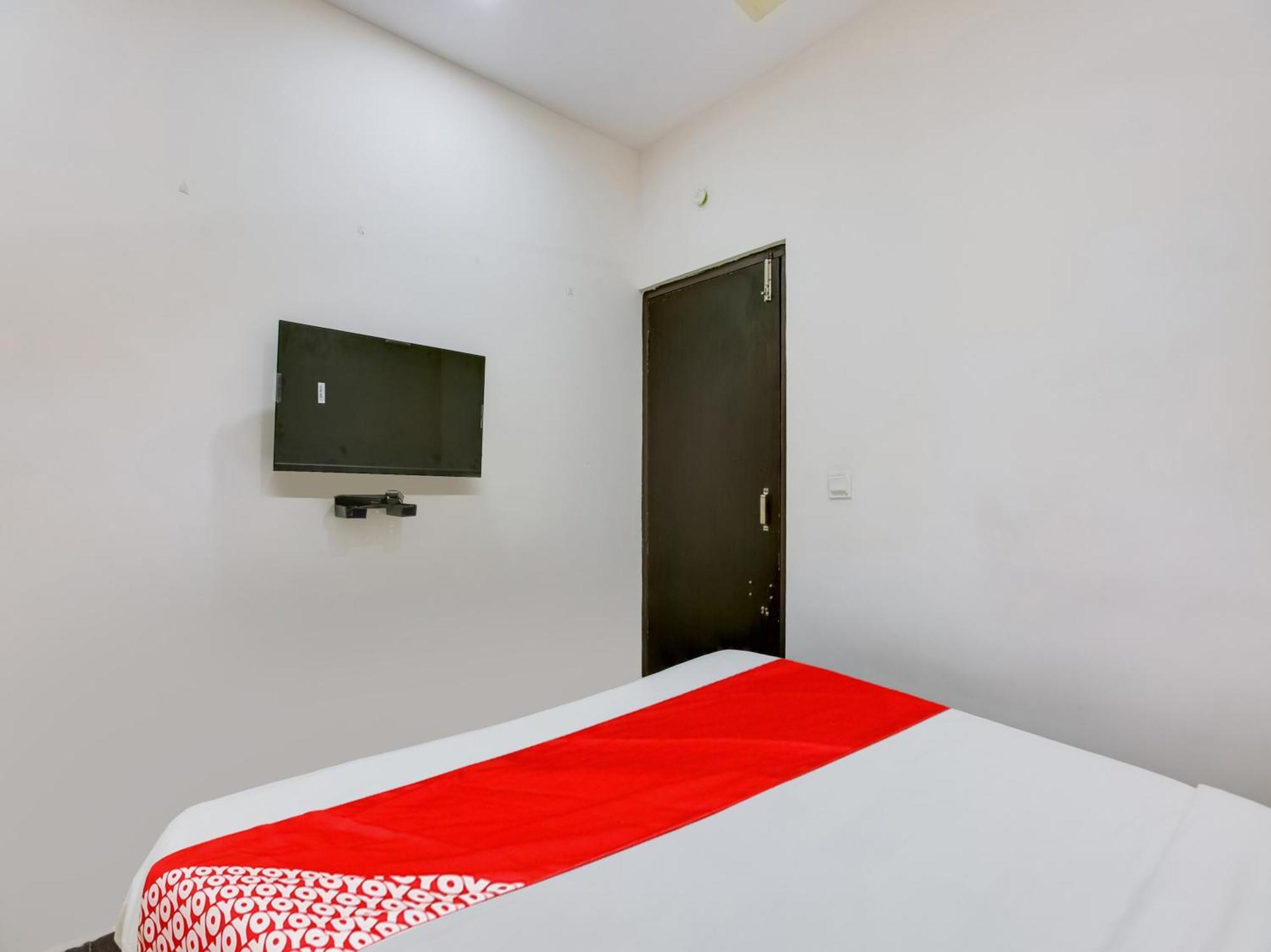 Hotel O Manjushree Boarding & Lodging Nearby Dr.Br Ambedkar Stadium Basveshwar Nagar Bangalore Exterior foto