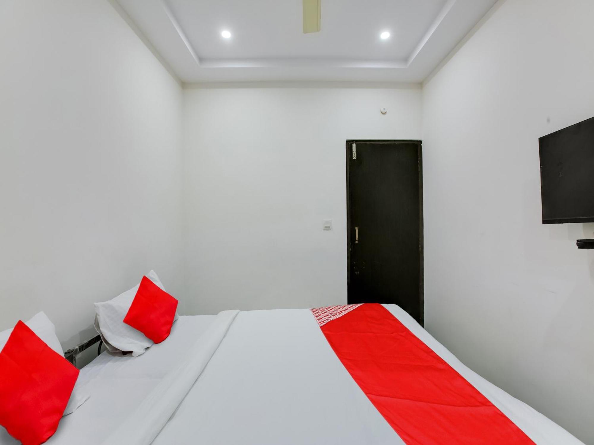 Hotel O Manjushree Boarding & Lodging Nearby Dr.Br Ambedkar Stadium Basveshwar Nagar Bangalore Exterior foto